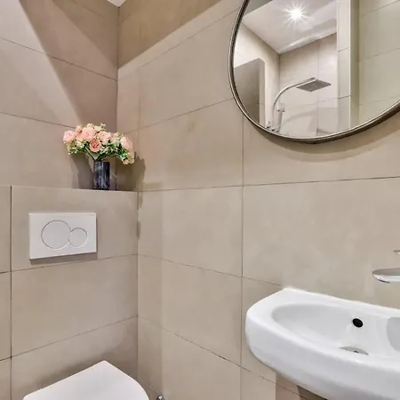 Au Coeur Des Batignolles Holiday home *