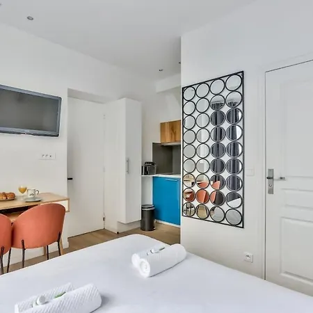 Au Coeur Des Batignolles *